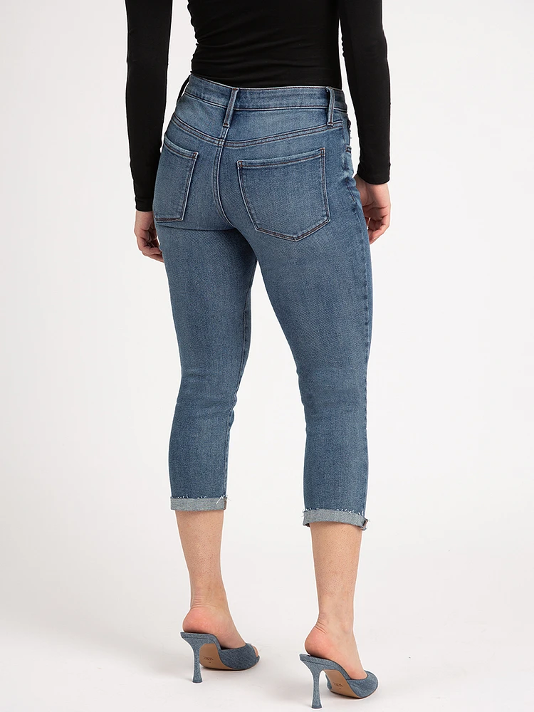 mid-rise capri jeans medium wash