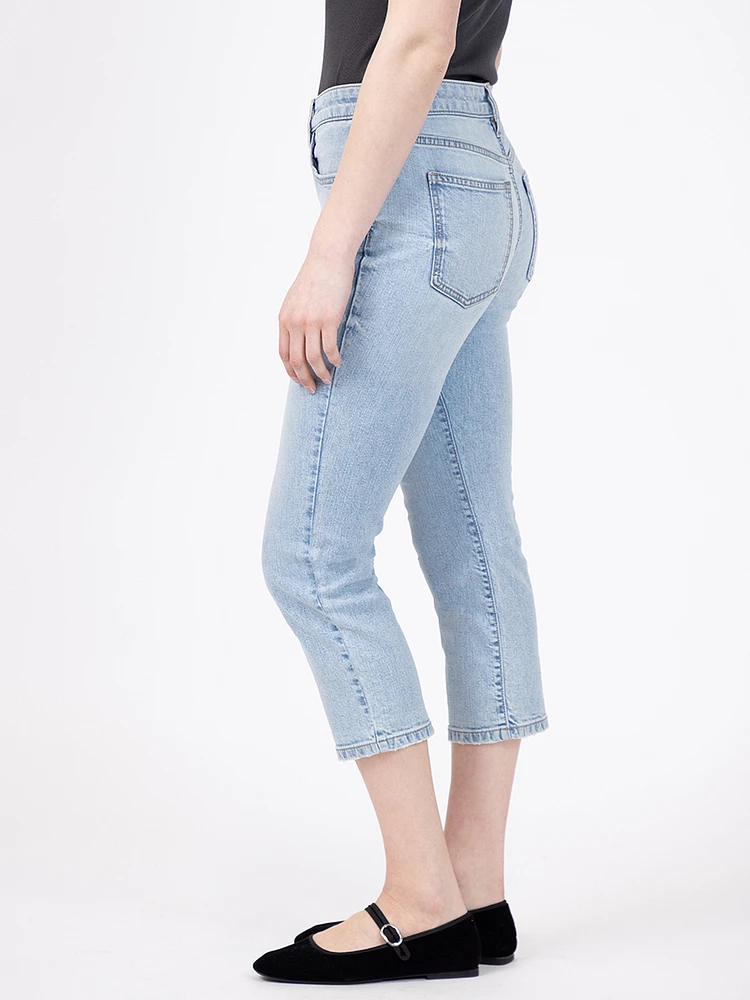 mid-rise slim capri light authentic