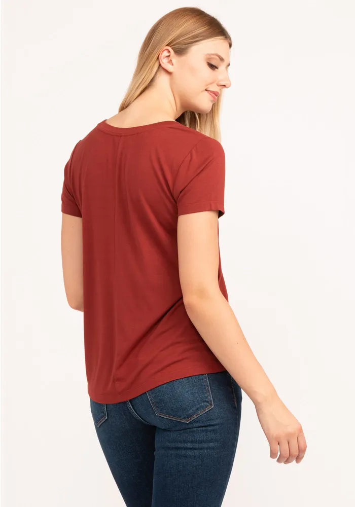 basic scoop neck short sleeve t-shirt