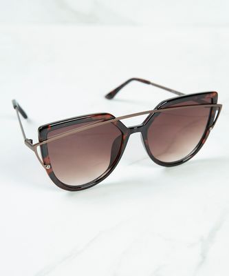 black/brown tort frame cateye sunglasses