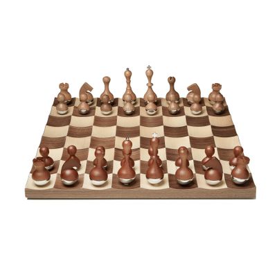 Chess set – Wobble
