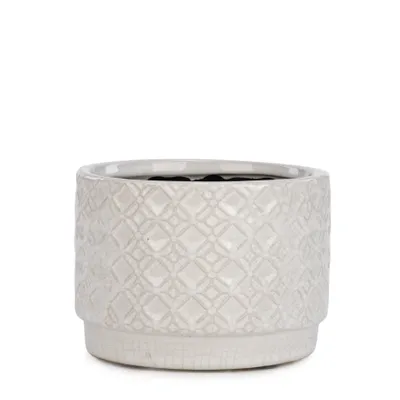 Ivory textured ceramic pot