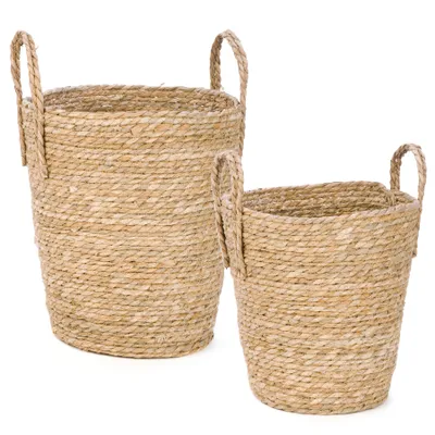 Woven basket with handle