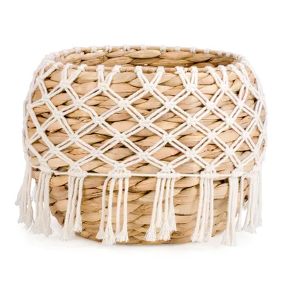 Round basket with fringes