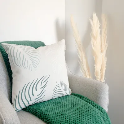 Kozy cushion – Fine Tri-Colored Foliage