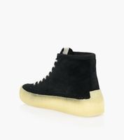 CLARKS ORIGINALS CARAVAN MID