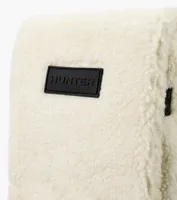 HUNTER WANDERER SHERPA PHONE POUCH - White Faux Fur | BrownsShoes