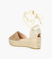 BROWNS KINZIE | BrownsShoes