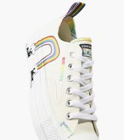 CONVERSE PRIDE CHUCK LIFT