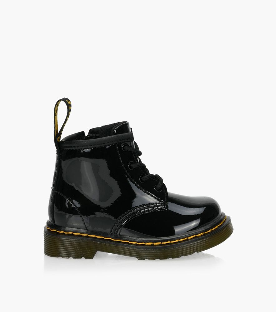 DR. MARTENS 1460 PATENT LAMPER