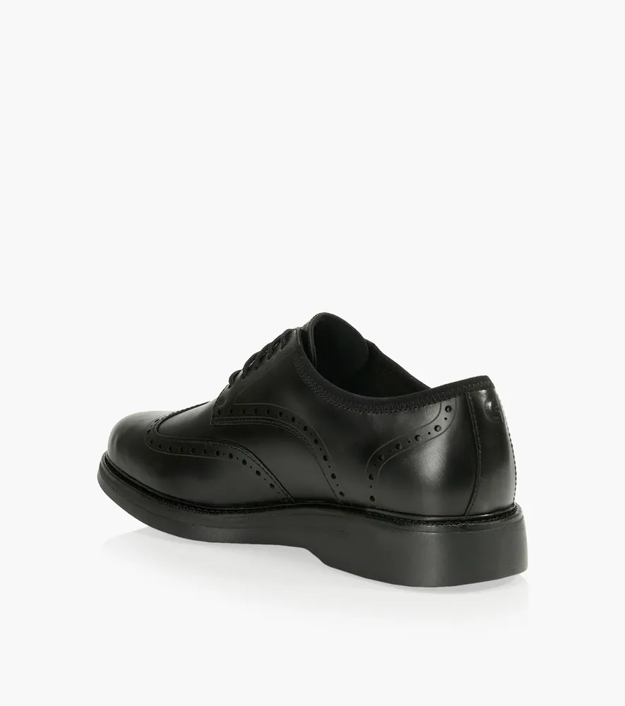 COLE HAAN GRAND AMBITION WING OX