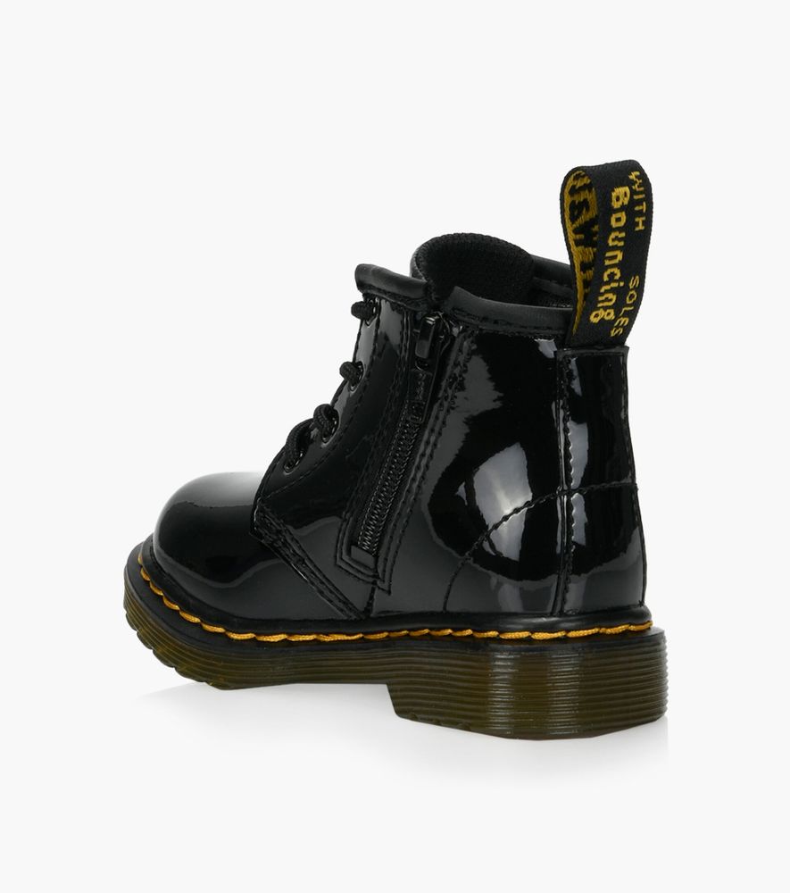 DR. MARTENS 1460 PATENT LAMPER