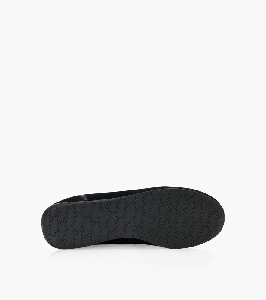 LACOSTE ANGULAR 222 2 - Black Rubber | BrownsShoes