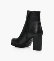 LA CANADIENNE MARGARET - Black Leather | BrownsShoes