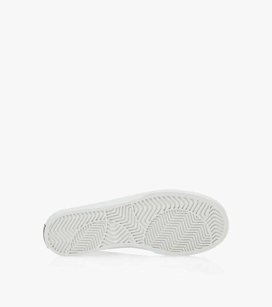 LACOSTE JUMP SERVE SLIP-ON