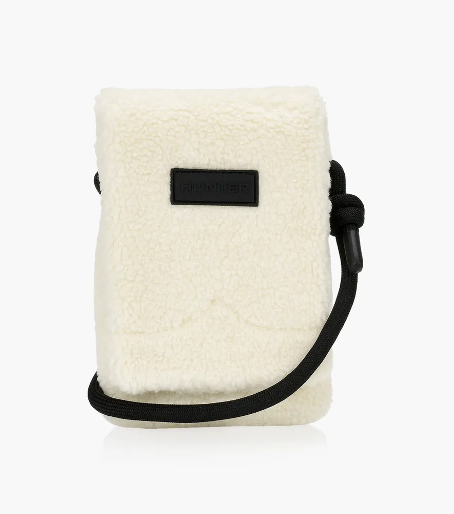 HUNTER WANDERER SHERPA PHONE POUCH - White Faux Fur | BrownsShoes