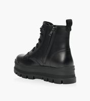 UGG SIDNEE - Black Leather | BrownsShoes