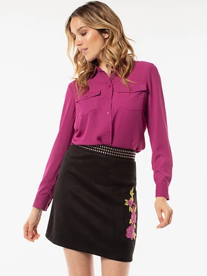 Blouse semi-ajustée à manches longues avec boutons