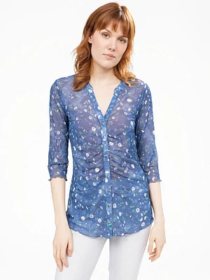 3/4-sleeve semi-fitted blouse with buttons