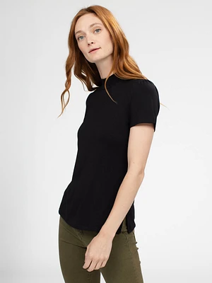 Short-sleeve fitted t-shirt