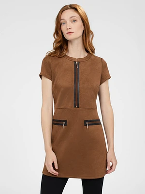 Short-sleeve semi-fitted tunic