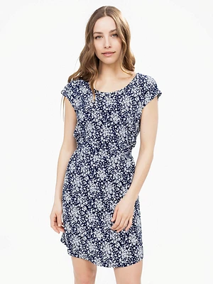 Robe ligne A semi-ajustée en tricot
