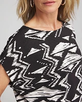 Travelers™ Crinkled Knit Geo-Print Top