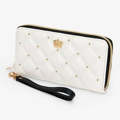 Quilted White Wristlet