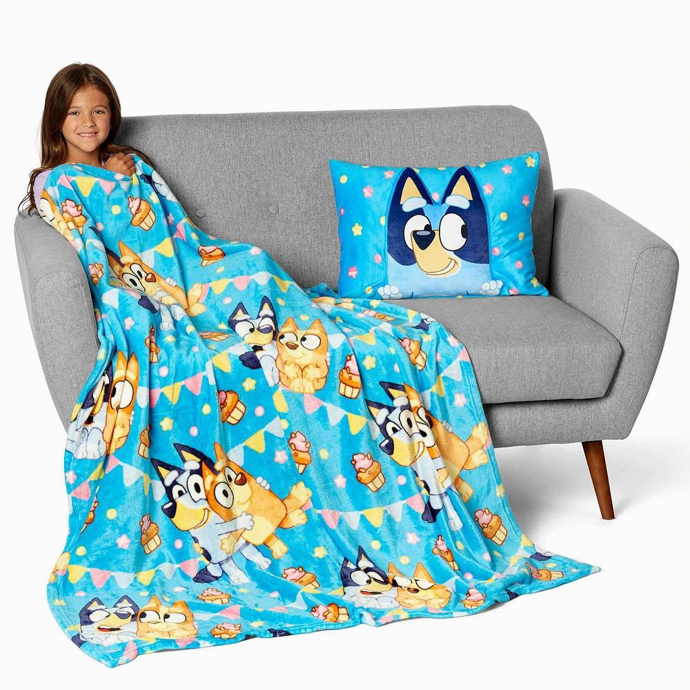 Bluey Party Pups Silk Touch Throw Blanket with Plush Pocket Pillow (ds)