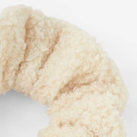 Medium Ivory Teddy Hair Scrunchie