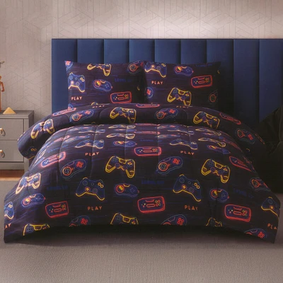 Arcade Full Comforter Set