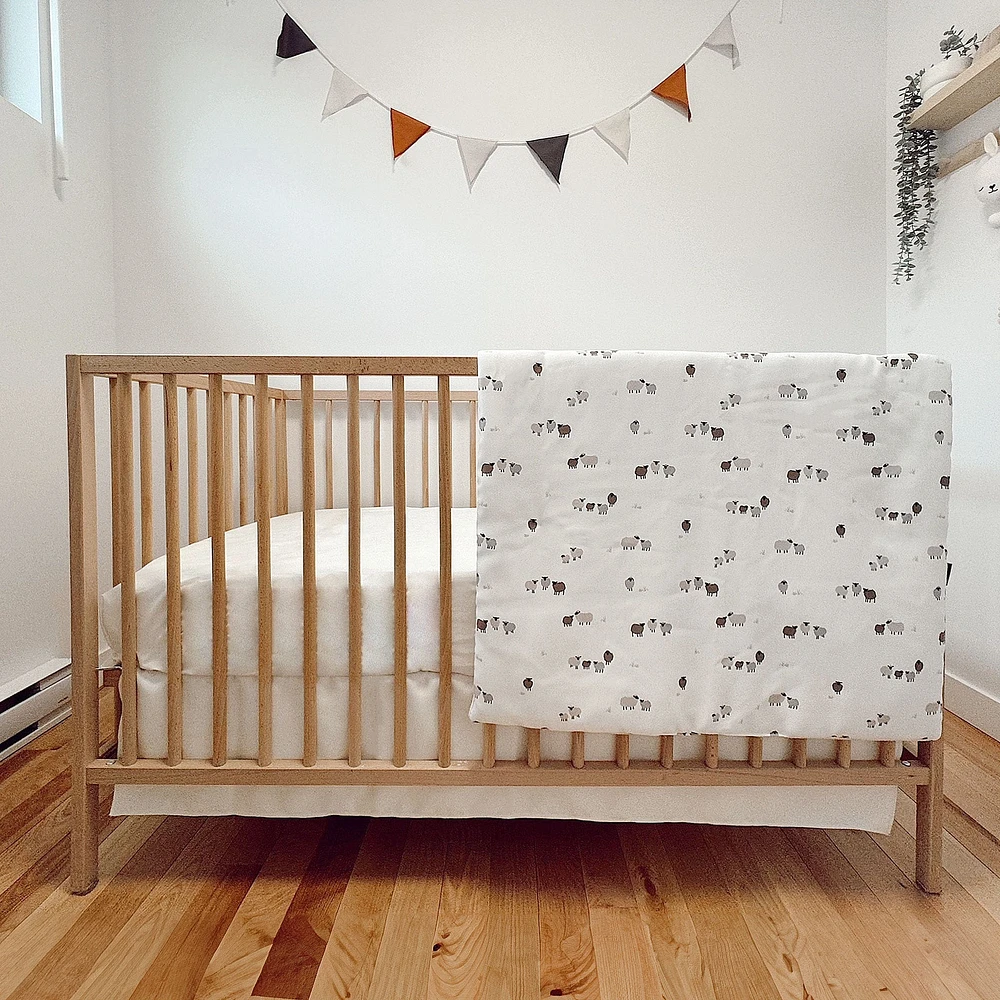 3-Piece Crib Bedding Set - Lambs (Laura Lémerveil Exclusive)