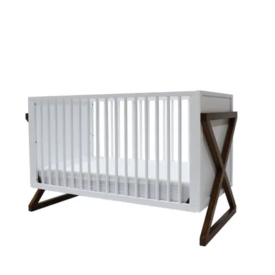 Crib - White & Dark wood