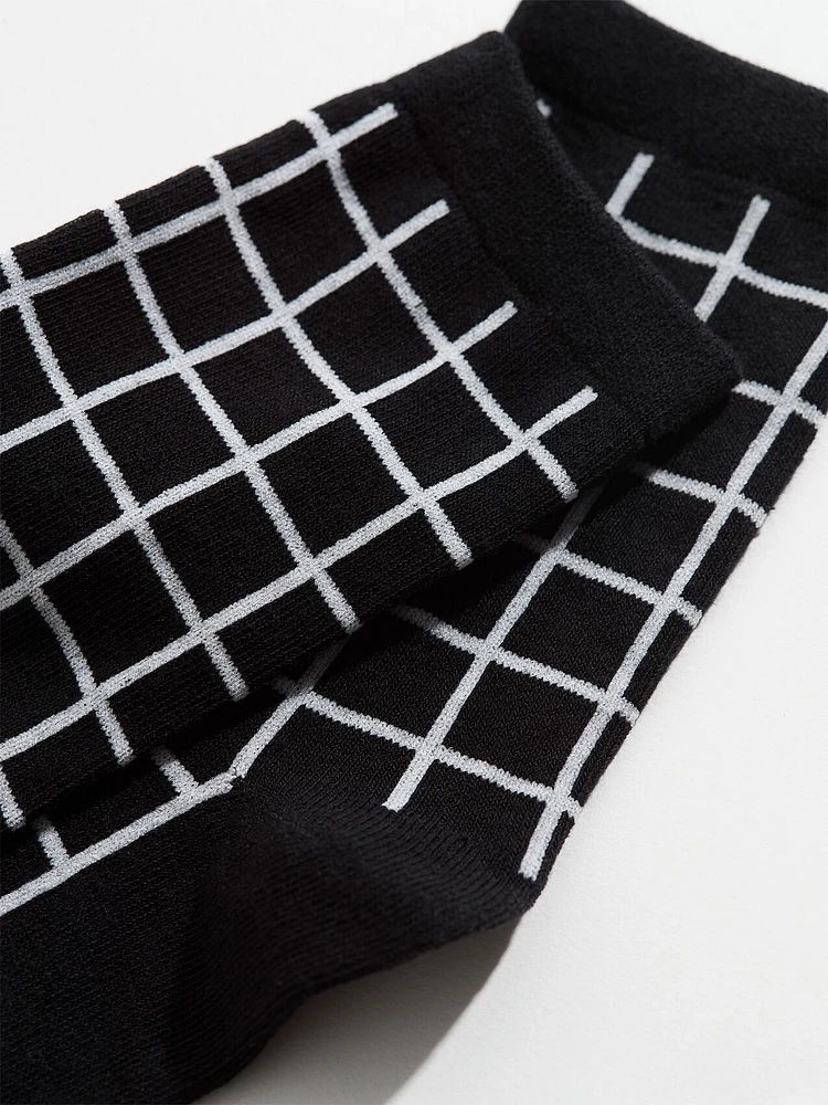 Window Pattern Crew Socks