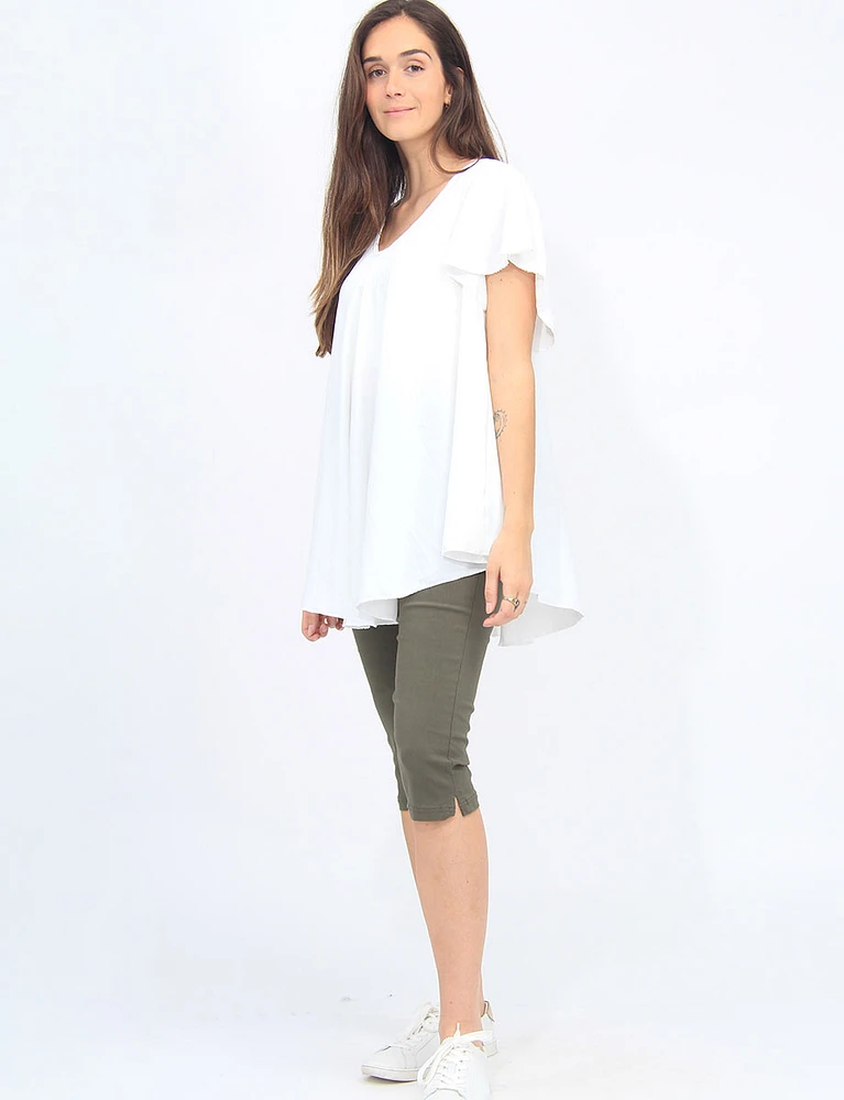 Pull-On Stretch Capri With Back Pockets By Erika