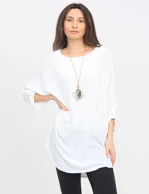 Long Crinkled Loose Fit Round Neck Tunic with Chic Necklace by Froccella