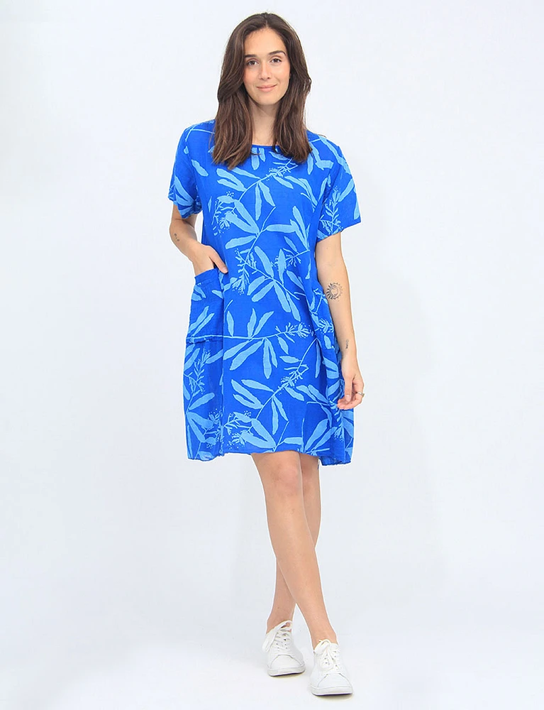 Tropical Short Sleeve Dress With Knit Trim at the Waist And Pockets By Froccella