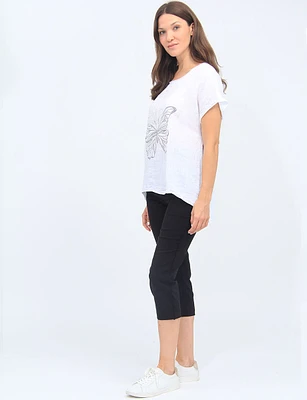 Stretchy Basic Solid Pull-on Capri With Side Details And Pockets By Carré Noir