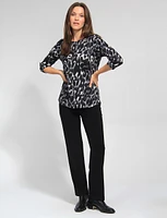 Chic Three-quarter Sleeve Monochrome Leopard Print Knit Top by Vamp