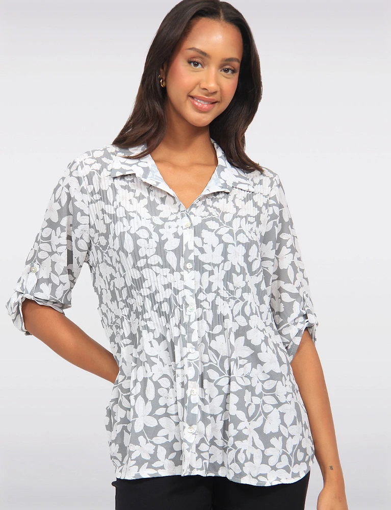 Classic Floral Print Pleated 3/4 Sleeve Button-Down Fitted Shirt by Froccella