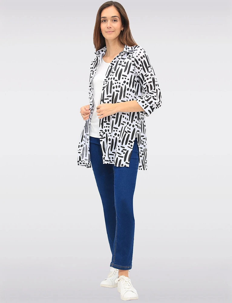 Black & White Button-Down Printed 3/4 Sleeve Blouse with Side Slits by Goa