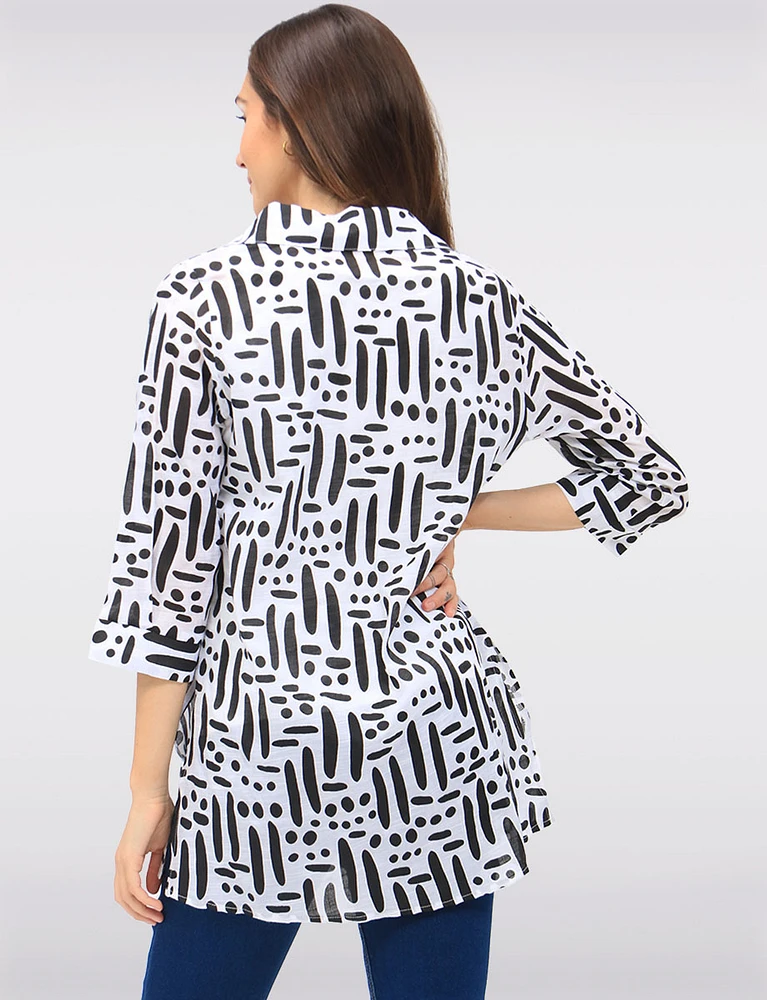 Black & White Button-Down Printed 3/4 Sleeve Blouse with Side Slits by Goa
