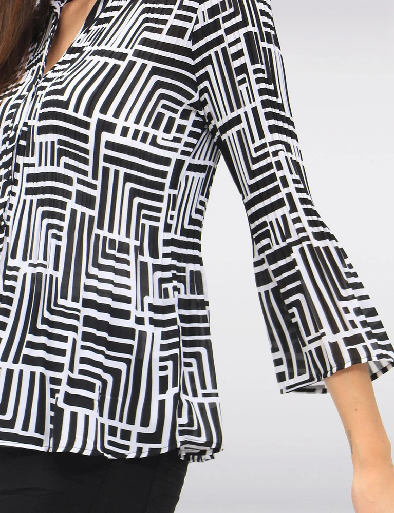 Pleated Button-Down Shirt Chic B&W Print & Elegant Flared Sleeves by Ninety
