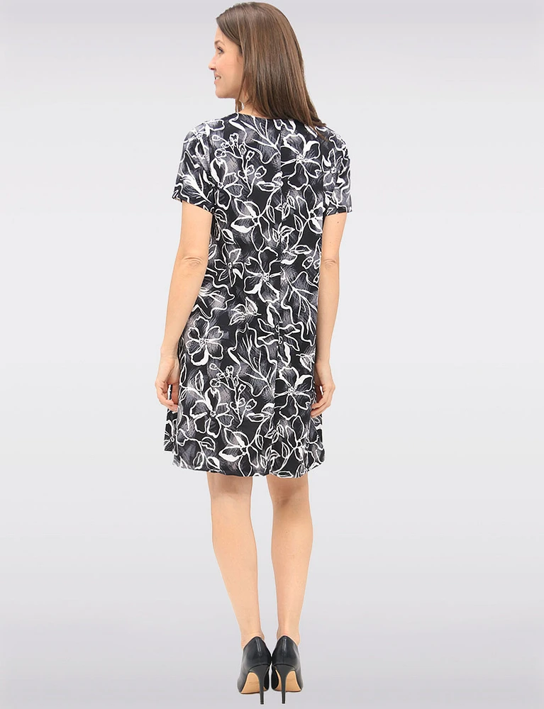 Textured Black & White Short Sleeve A-Line Floral Dress by Amani Couture