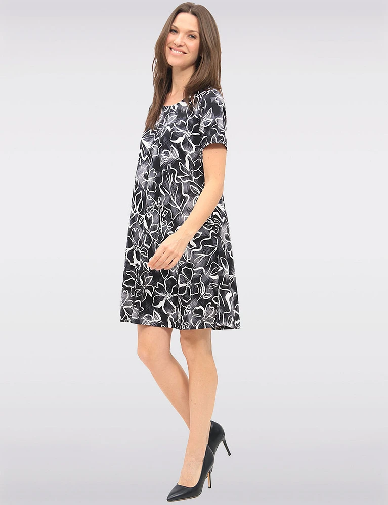 Textured Black & White Short Sleeve A-Line Floral Dress by Amani Couture