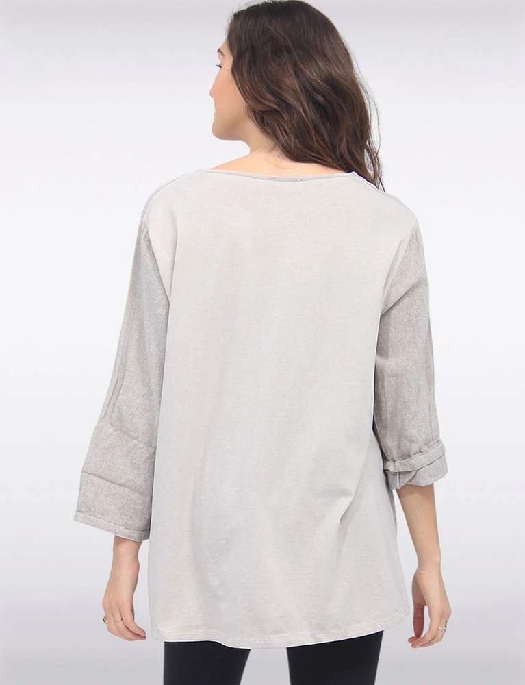 Light Linen Blend Three-quarter Sleeve Horizontal Stitch Detail Top by Froccella