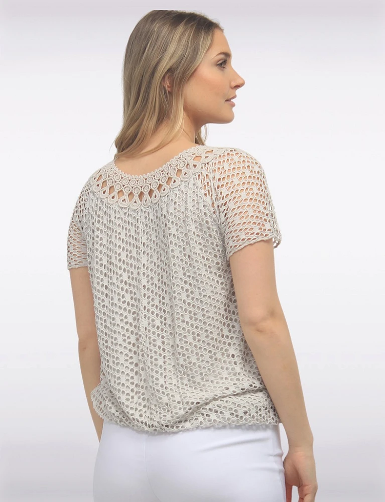 Crochet Knit Short Sleeve Round Neck Top by Froccella