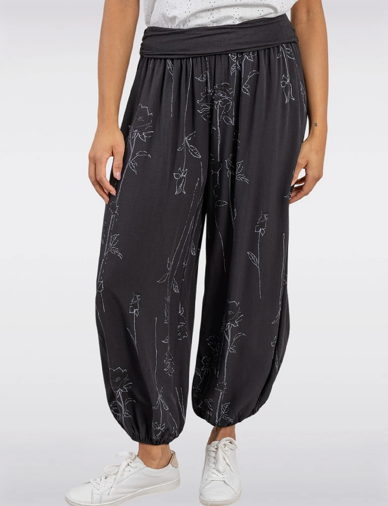 Flowy Ruched Waistband Elastic Hem Floral Print Balloon Pants by Froccella