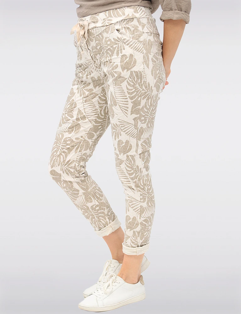 Crinkled Tropical Stretch Pants with Elastic Waist and Pockets by Froccella