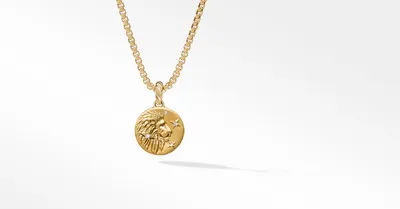 Leo Amulet in 18K Yellow Gold with Diamonds